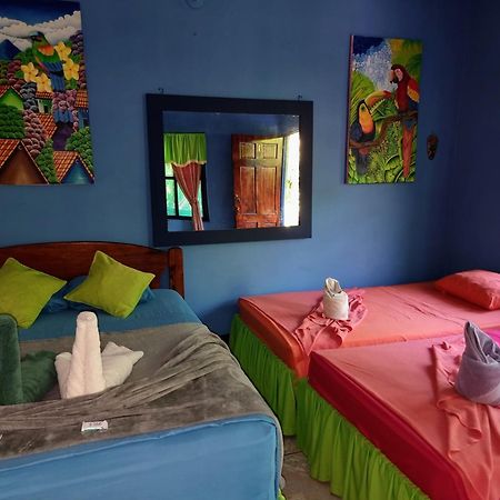 Cabinas Tortuguero Natural エクステリア 写真