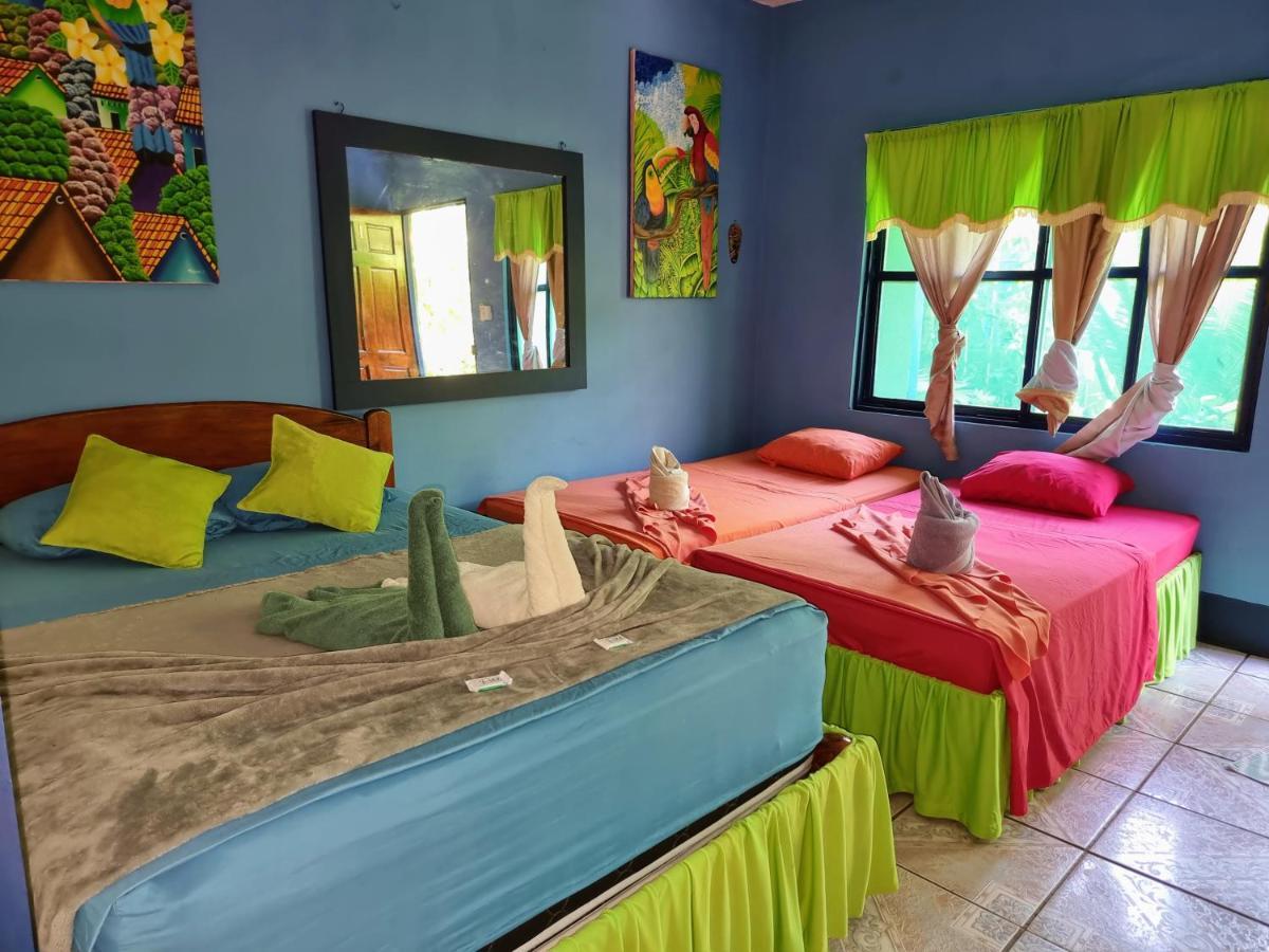 Cabinas Tortuguero Natural エクステリア 写真