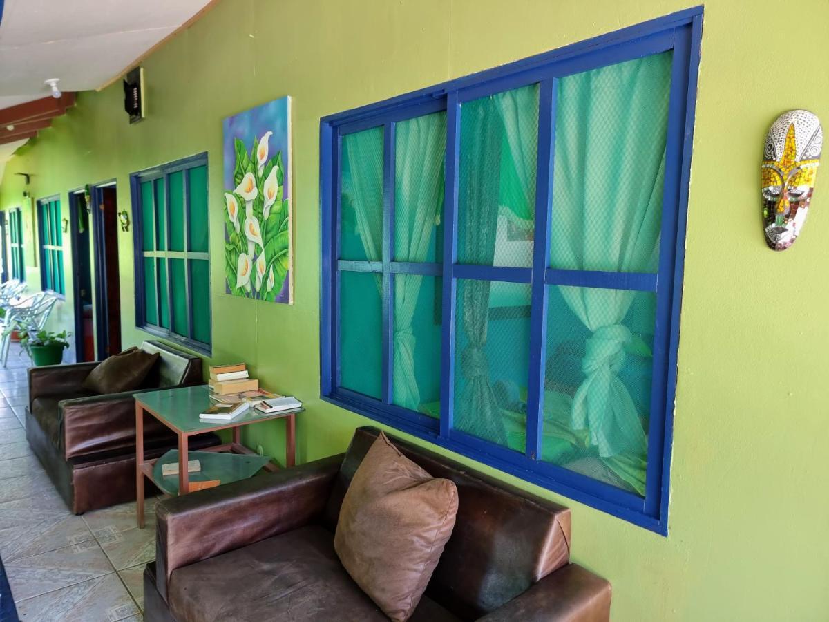 Cabinas Tortuguero Natural エクステリア 写真
