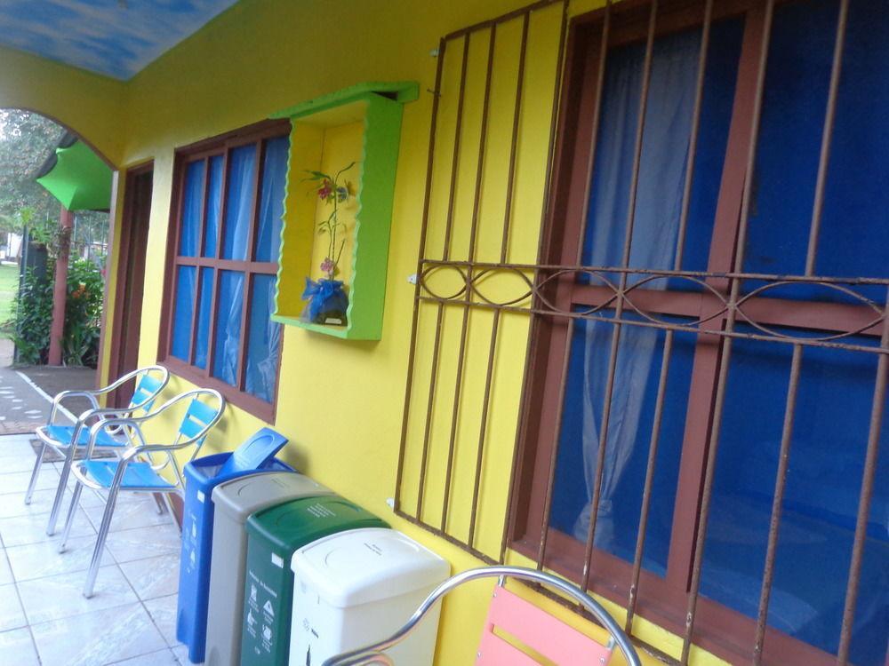 Cabinas Tortuguero Natural エクステリア 写真