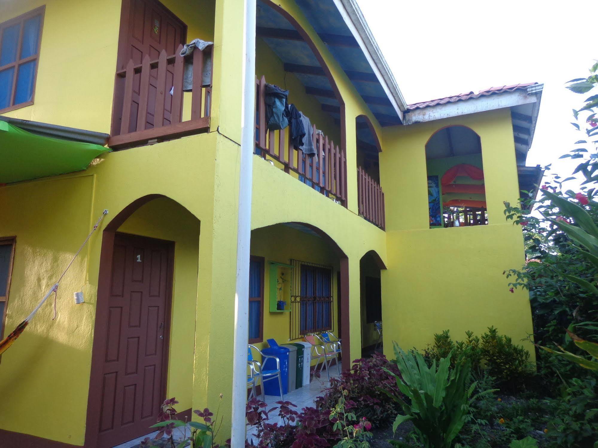 Cabinas Tortuguero Natural エクステリア 写真